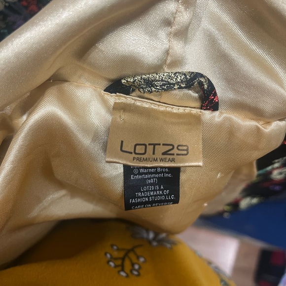 Warner Bros. Lot 29 Looney Tunes Bomber Jacket - Picture 6 of 9